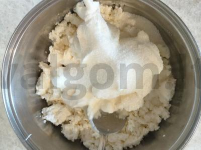 Varškės desertas su uogomis ir želė Žingsnis 2