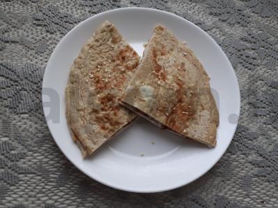 Omletas-sandwichas su lydytu sūriu pagrindine nuotrauka