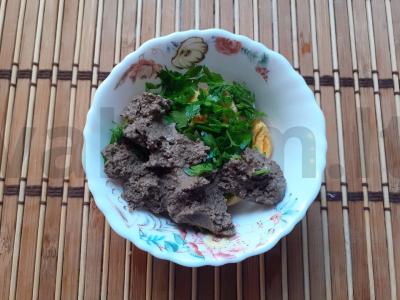 Įdaryti kiaušiniai su šprotų paštetu, petražolėmis ir sezamu Žingsnis 3