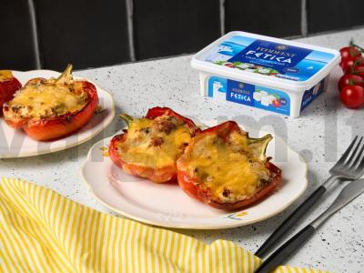 Kepti pipirai su feta pagrindine nuotrauka