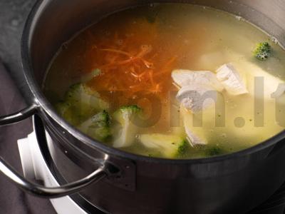 Kreminė brokolių ir vištienos sriuba Žingsnis 6