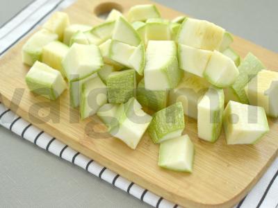 Vištiena su cukinijomis ir paprikomis orkaitėje Žingsnis 2