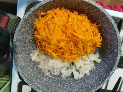 Moliūgų sriuba su daržovėmis ir grietinėlėmis Žingsnis 2