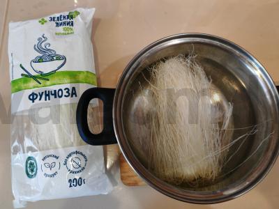 Funchosa su daržovėmis per 25 minutes Žingsnis 1