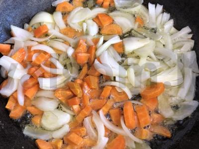 Kalakutienos kotletai su daržovėmis Žingsnis 2