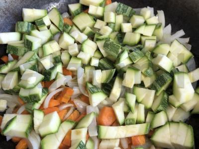 Kalakutienos kotletai su daržovėmis Žingsnis 4