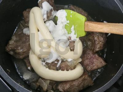 Indėnų kepenėlės grietinėlės padaže Žingsnis 5