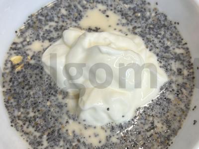 Naktinis herkulio košė su varške, braškėmis ir aguonomis Žingsnis 5