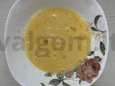 Omletas su raudonąja žuvimi Žingsnis 2