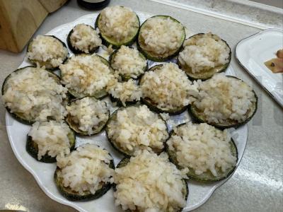 Užkandžiai iš cukinijų su lašiša Žingsnis 6