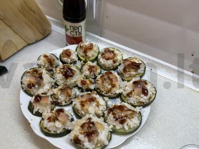 Užkandžiai iš cukinijų su lašiša Žingsnis 7