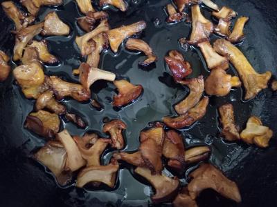 Kuskusas su keptomis daržovėmis, voveraitėmis ir kiaulienos faršu Žingsnis 2