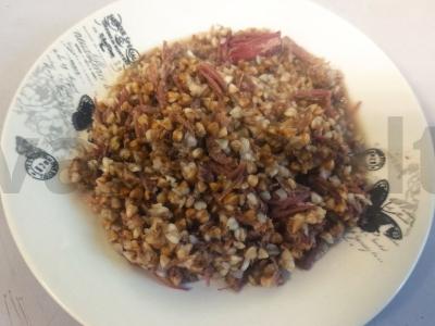 Grikių košė su troškinta jautiena „Karinė“ pagrindine nuotrauka