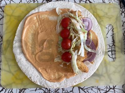 Kvietinė plokštainis su mėsa ir daržovėmis greitam užkandžiui Žingsnis 3