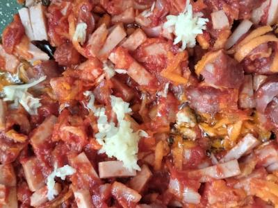 Sotūs mėsos solyanka su raugintais kopūstais Žingsnis 8