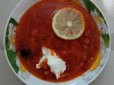 Sotūs mėsos solyanka su raugintais kopūstais pagrindine nuotrauka