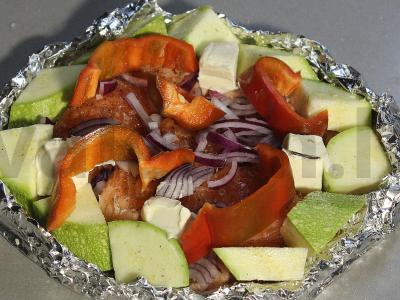 Upėtakis su daržovėmis ir gaudos sūriu Žingsnis 11