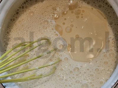 Švelnūs blynai su šokoladiniu kremu ir bananas Žingsnis 3