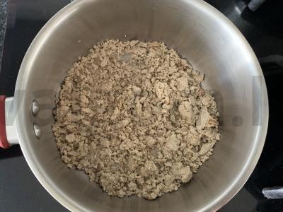 Desertas su halva, muesli, jogurtu ir kakava Žingsnis 1