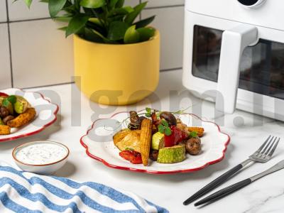 Kepti daržovės oro grilyje pagrindine nuotrauka