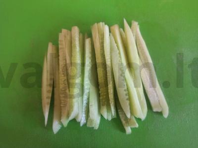 Onigiri su šviežiu agurku Žingsnis 2