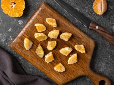 Salotos su salierais ir džiovintais vaisiais Žingsnis 4