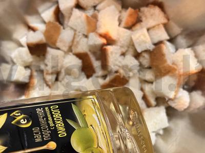 Cezario salotas be pomidorų Žingsnis 2