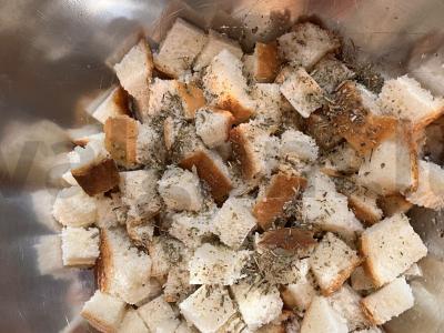 Cezario salotas be pomidorų Žingsnis 3