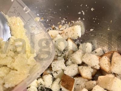 Cezario salotas be pomidorų Žingsnis 5