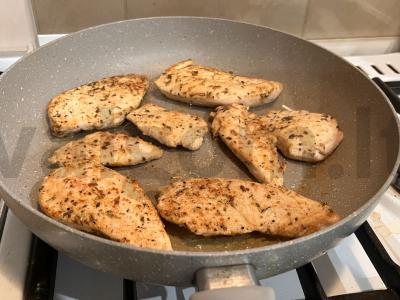 Cezario salotas be pomidorų Žingsnis 12