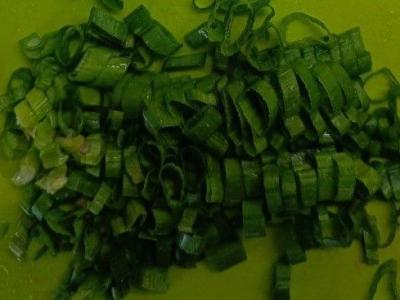 Vištienos kojos ant daržovių pagalvėlės po sūriu Žingsnis 9