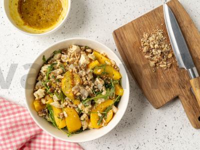 Salotos su vištiena ir konservuotais persikais Žingsnis 6