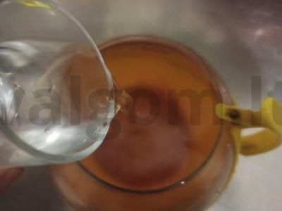 Silpnasis alkoholiniai gėrimai su avietėmis ir citrina Žingsnis 2