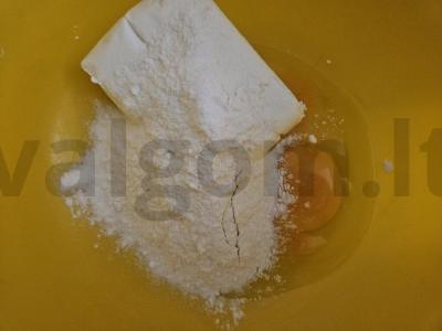 Sūrio pyragas su braškėmis ir pekano riešutais Žingsnis 1