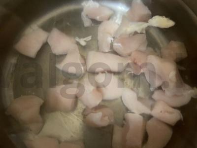 Vištienos krūtinėlės sriuba su makaronais Žingsnis 1