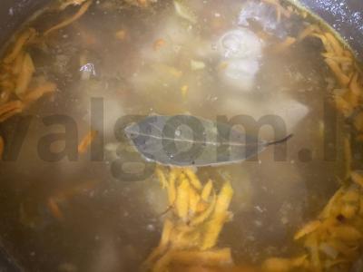 Vištienos krūtinėlės sriuba su makaronais Žingsnis 4