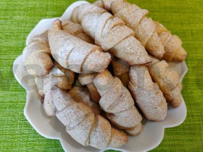 Varškės rageliai su džemu pagrindine nuotrauka