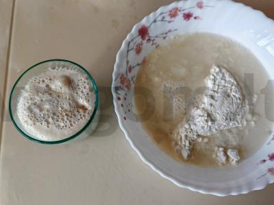 Pica ant mielių tešlos su sezamų padažu ir baziliku Žingsnis 2