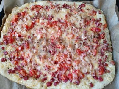 Pica ant mielių tešlos su sezamų padažu ir baziliku Žingsnis 13