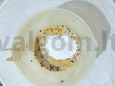 Švelnus kavos keksas su raugintu pienu Žingsnis 3