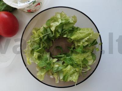 Salotas su minkštu sūriu ir pomidorais Žingsnis 2