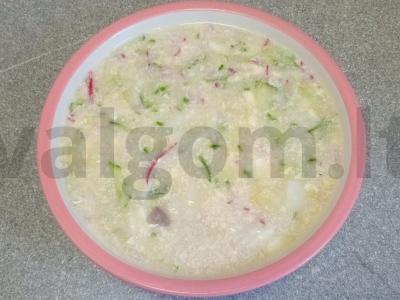 Okroška su kiaulės inkstu, majonezu ir duonos kvašu pagrindine nuotrauka