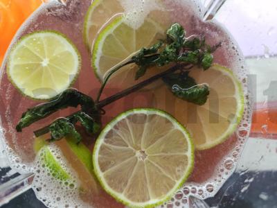 Limonadas su laimu ir uogiene Žingsnis 4