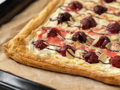 Sluoksniuotas pyragas su vyšniomis Žingsnis 8