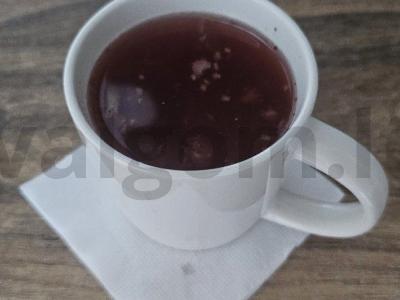 Uogų kompotas su spanguolių sultimis Žingsnis 4