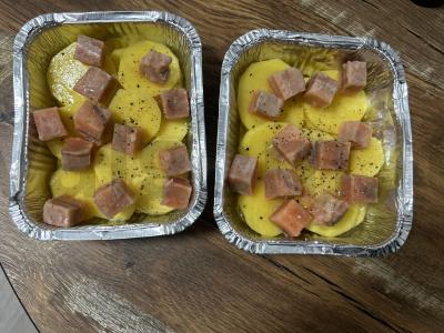 Kukurūzų ir lašišos apkepas po sūriu Žingsnis 4