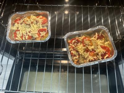 Kukurūzų ir lašišos apkepas po sūriu Žingsnis 8