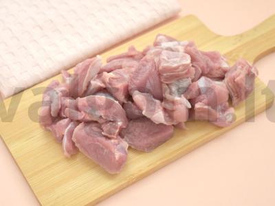 Daržovių troškinys su kalakutiena, kopūstais ir bulvėmis Žingsnis 2