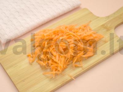 Daržovių troškinys su kalakutiena, kopūstais ir bulvėmis Žingsnis 4