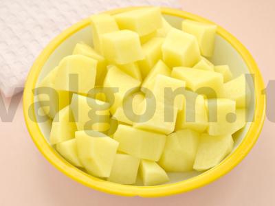 Daržovių troškinys su kalakutiena, kopūstais ir bulvėmis Žingsnis 8